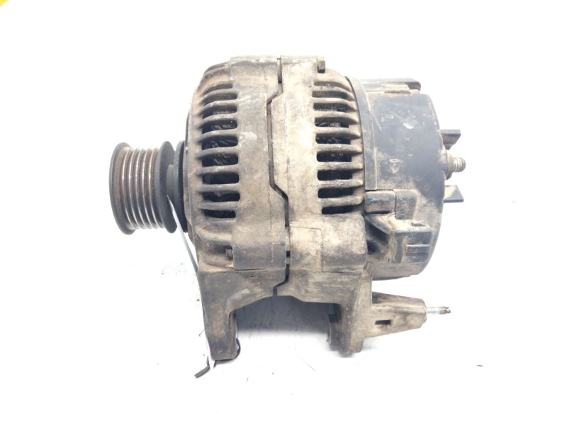 Recambio de alternador para volkswagen polo berlina (6n1) 1.6 referencia OEM IAM 028903025H  