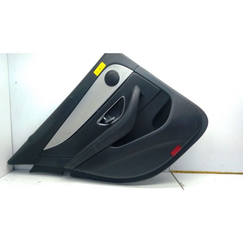 Recambio de guarnecido puerta trasera izquierda para mercedes-benz clase e (w213) e 220 d (213.004) referencia OEM IAM A21373097