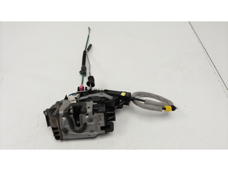 Recambio de cerradura puerta delantera izquierda para mercedes-benz clase e (w213) e 220 d (213.004) referencia OEM IAM   
