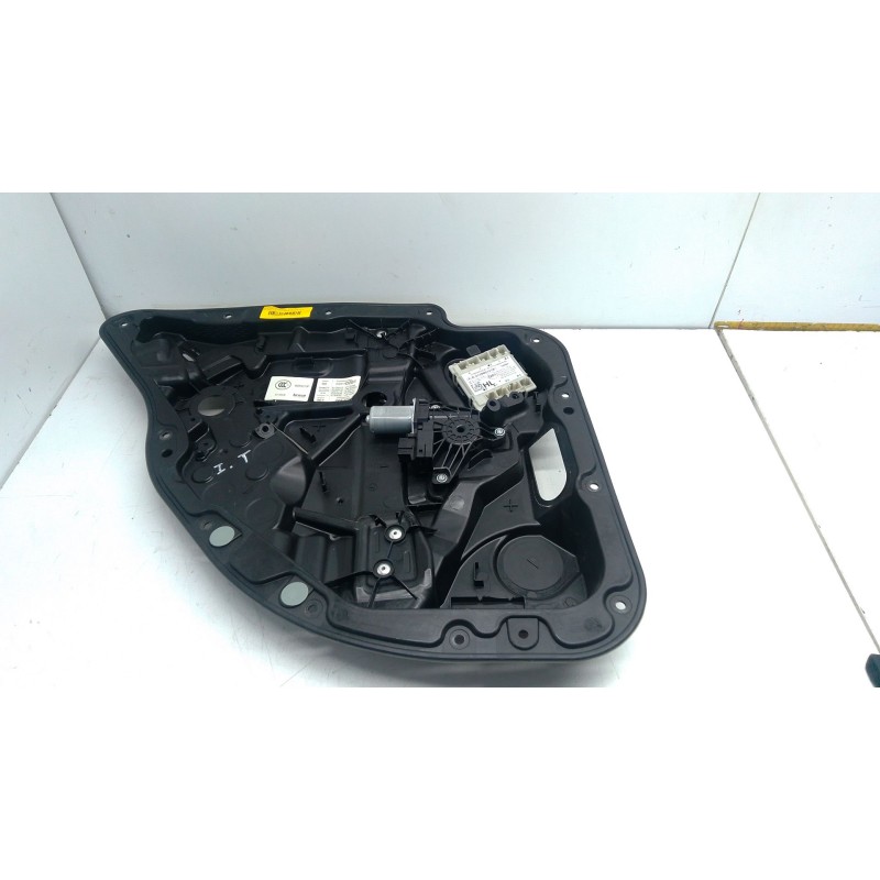Recambio de elevalunas trasero derecho para mercedes-benz clase e (w213) e 220 d (213.004) referencia OEM IAM   