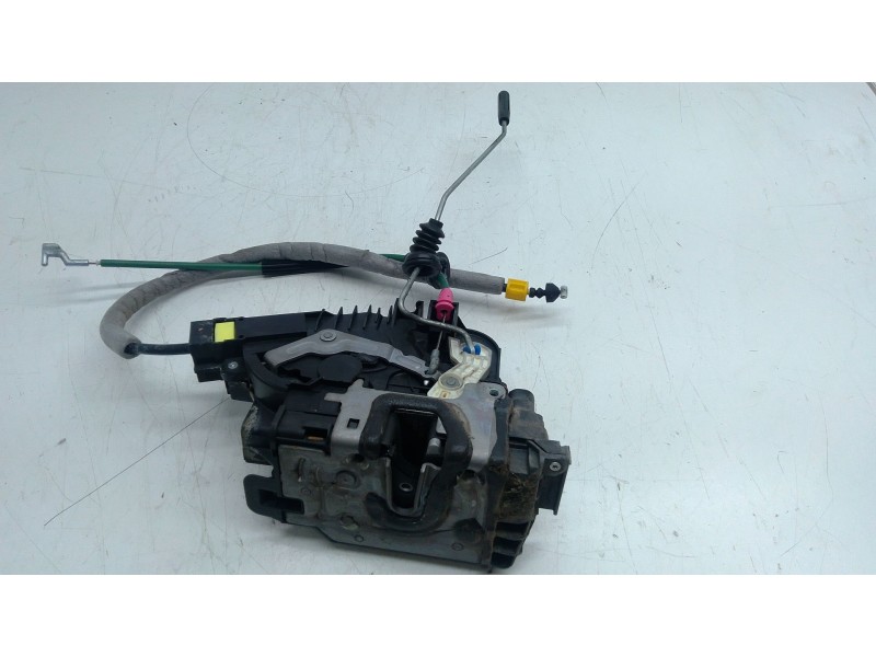 Recambio de cerradura puerta delantera derecha para mercedes-benz clase e (w213) e 220 d (213.004) referencia OEM IAM A222006399