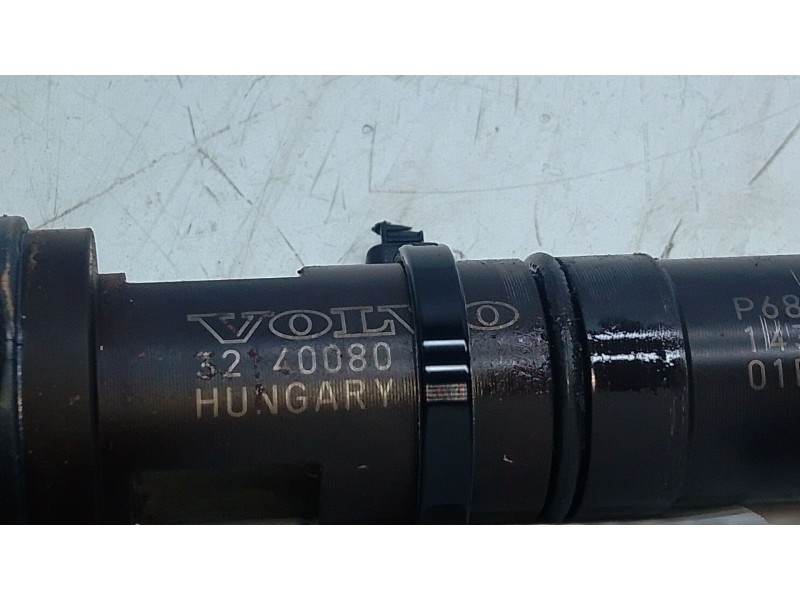 Recambio de inyector para volvo xc60 ii (246) b4 mild-hybrid awd referencia OEM IAM 32140080  