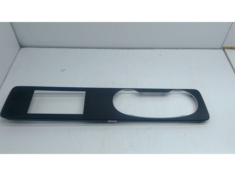 Recambio de moldura para mercedes-benz clase e (w213) e 220 d (213.004) referencia OEM IAM A2C94099  