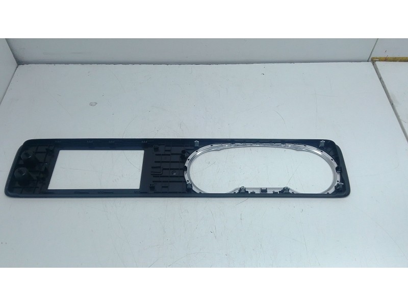 Recambio de moldura para mercedes-benz clase e (w213) e 220 d (213.004) referencia OEM IAM A2C94099  