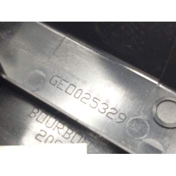 Recambio de mando elevalunas delantero derecho para toyota auris referencia OEM IAM GED025329AE  