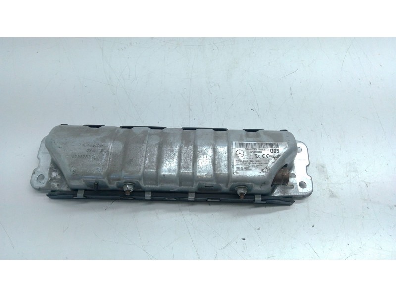 Recambio de airbag de rodilla delantero izquierdo para mercedes-benz clase e (w213) e 220 d (213.004) referencia OEM IAM A213860