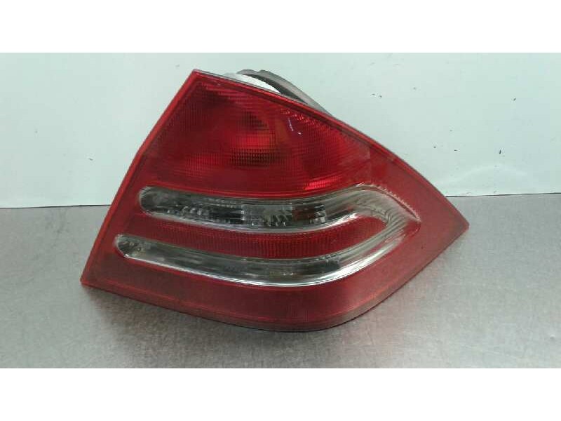 Recambio de piloto trasero derecho para mercedes-benz clase c (w203) berlina 220 cdi (la) (203.008) referencia OEM IAM 203820020