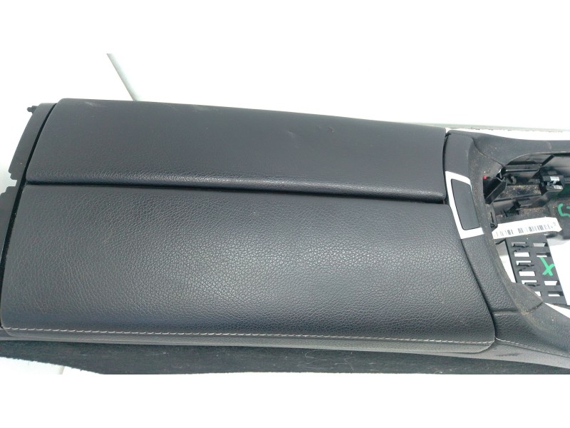 Recambio de consola central para mercedes-benz clase e (w213) e 220 d (213.004) referencia OEM IAM   