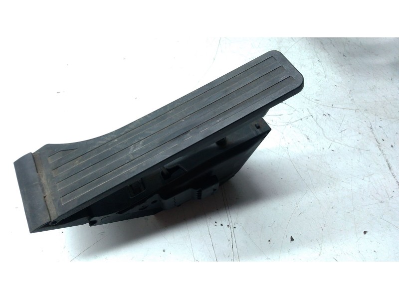 Recambio de pedal acelerador para mercedes-benz clase e (w213) e 220 d (213.004) referencia OEM IAM   