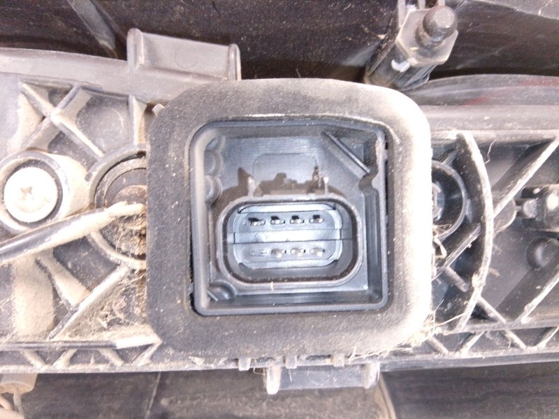 Recambio de piloto trasero derecho para opel combo furgoneta/monovolumen (x12) 1.3 cdti (b05) referencia OEM IAM   