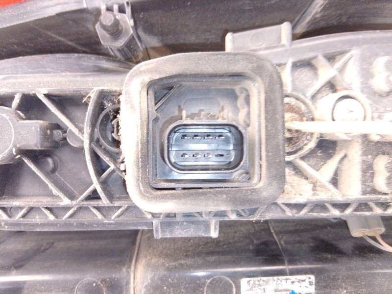 Recambio de piloto trasero izquierdo para opel combo furgoneta/monovolumen (x12) 1.3 cdti (b05) referencia OEM IAM   