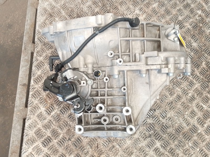 Recambio de caja cambios para hyundai i30 (pde, pd, pden) 1.6 crdi referencia OEM IAM 4311532351  
