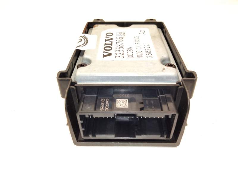Recambio de modulo electronico para volvo xc60 ii (246) b4 mild-hybrid awd referencia OEM IAM 32358766  