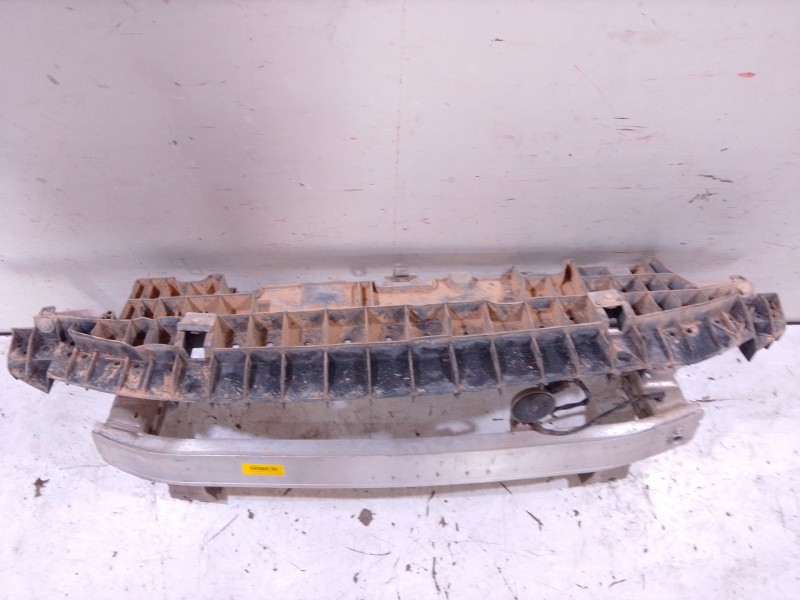 Recambio de refuerzo paragolpes delantero para citroën c4 cactus 1.6 bluehdi 100 referencia OEM IAM   
