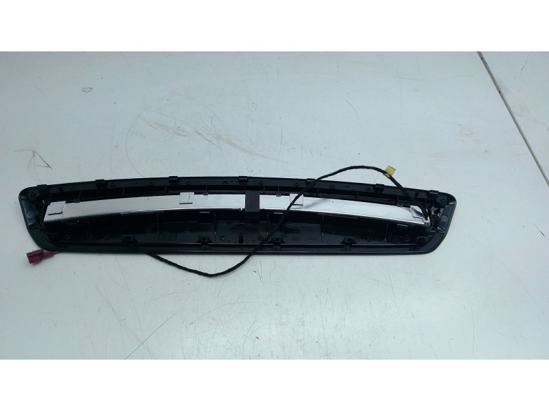 Recambio de luz central de freno para mercedes-benz clase e (w213) e 220 d (213.004) referencia OEM IAM A2136946900  