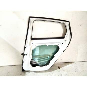 Recambio de puerta trasera derecha para volvo v40 cross country referencia OEM IAM 32351000  