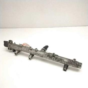 Recambio de rampa inyectora para hyundai elantra referencia OEM IAM 0445214026  125539