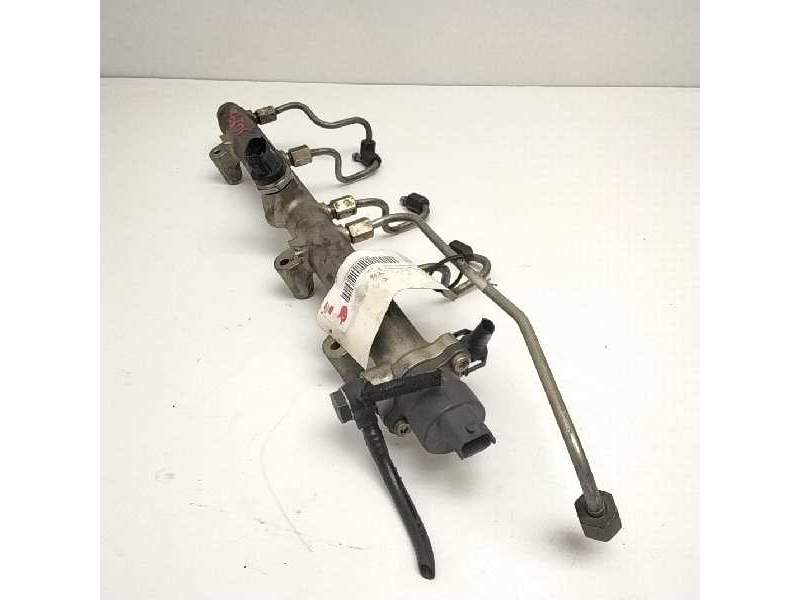 Recambio de rampa inyectora para hyundai elantra referencia OEM IAM 0445214075  125539