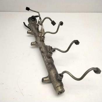 Recambio de rampa inyectora para hyundai elantra referencia OEM IAM 0445214075  125539