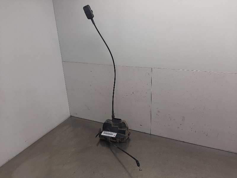Recambio de cerradura puerta trasera izquierda para renault megane ii berlina 5p dynamique referencia OEM IAM 8200028430  