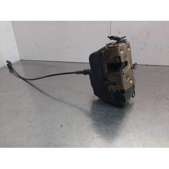 Recambio de cerradura puerta trasera izquierda para renault megane ii berlina 5p dynamique referencia OEM IAM 8200028430  