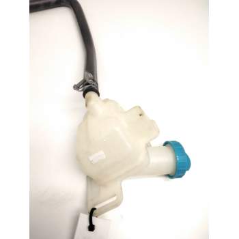 Recambio de deposito bomba freno para nissan referencia OEM IAM 76047022  LUCAS