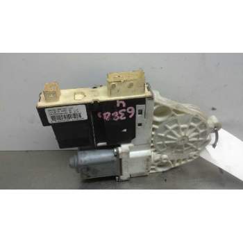 Recambio de motor elevalunas delantero derecho para peugeot 307 (s1) xs referencia OEM IAM 996388102  