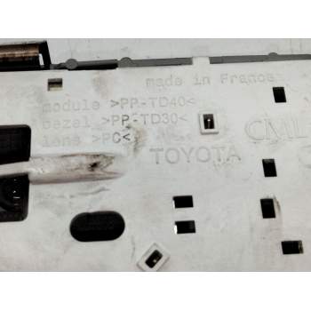Recambio de luz interior para toyota auris referencia OEM IAM 8125005030  
