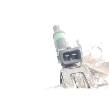 Recambio de rampa inyectora para ford fiesta berlina (dx) referencia OEM IAM   126143