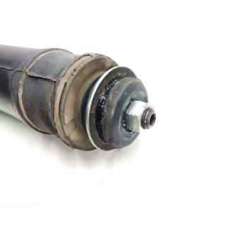 Recambio de amortiguador trasero derecho para toyota auris referencia OEM IAM 4853002E70  