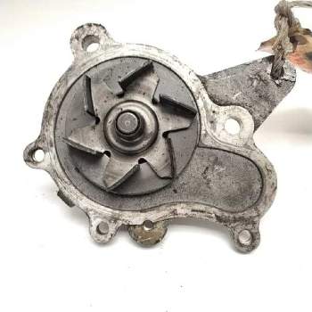 Recambio de bomba agua para hyundai elantra referencia OEM IAM   126210