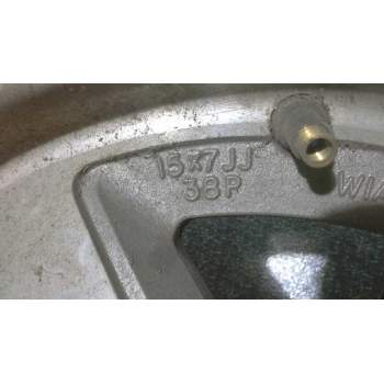Recambio de llanta aluminio para jeep cherokee (j) referencia OEM IAM 15 PULGADAS 5 TORNILLOS JEEP CHEROKEE