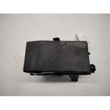 Recambio de caja fusibles para opel vectra b berlina 2.0 dti referencia OEM IAM 90506007  126257