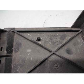 Recambio de caja fusibles para opel vectra b berlina 2.0 dti referencia OEM IAM 90506007  126257