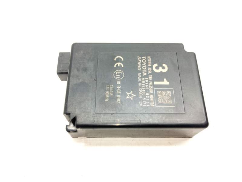 Recambio de modulo electronico para toyota auris referencia OEM IAM 8976002131  