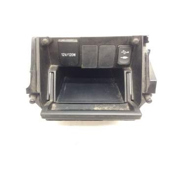 Recambio de guantera para toyota auris referencia OEM IAM 5541402320  