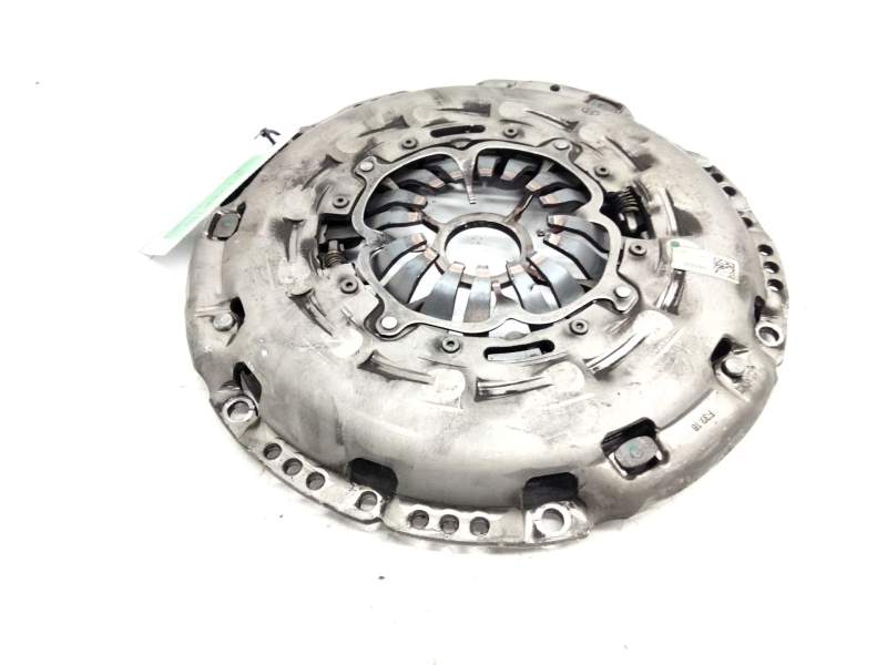 Recambio de prensa embrague para toyota auris referencia OEM IAM 3121005150B  