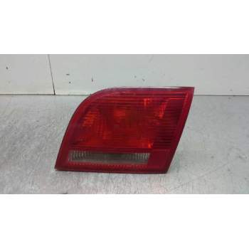 PILOTO TRASERO DERECHO PORTON 8P4945093 277602 