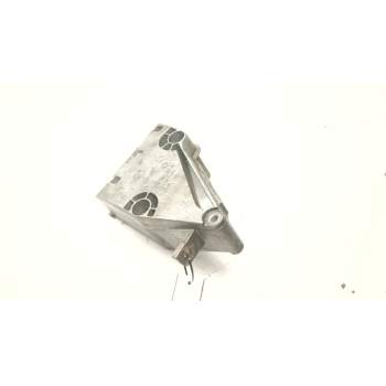 SOPORTE MOTOR DERECHO INFERIOR 038199207A 