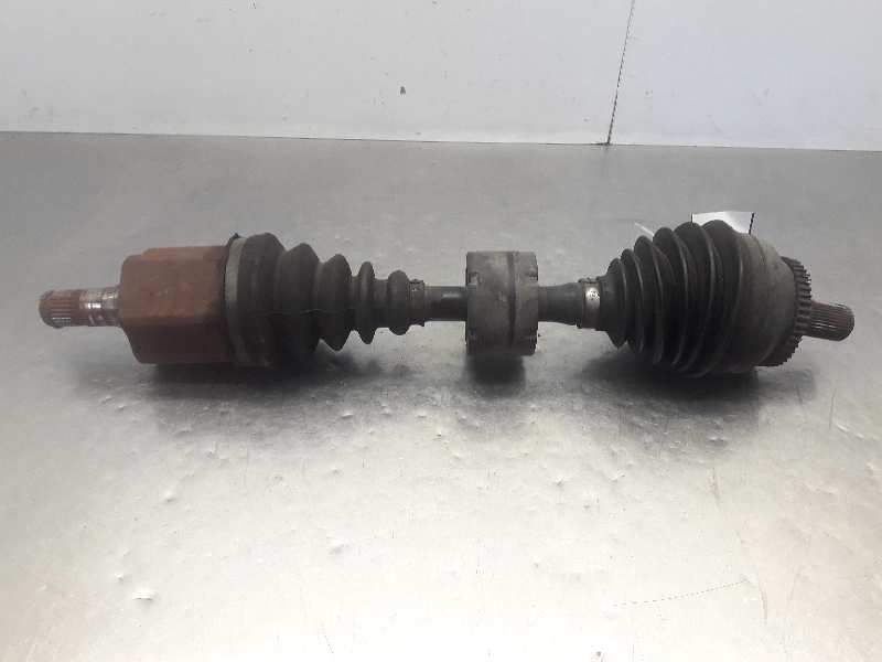 Recambio de transmision delantera izquierda para volvo xc70 d5 awd kinetic referencia OEM IAM P8689219 T040409 
