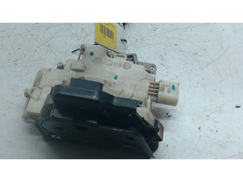 Recambio de cerradura puerta delantera derecha para audi a3 (8p1) 2.0 tdi referencia OEM IAM 4F1837016  