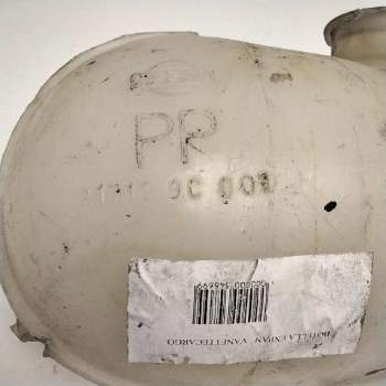 Recambio de deposito expansion para nissan vanette cargo referencia OEM IAM 217119C001  12969