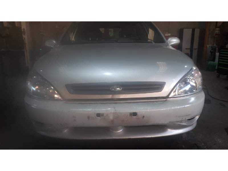 kia rio del año 2002