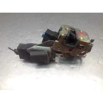 Recambio de cerradura puerta trasera izquierda para volvo s40 berlina td referencia OEM IAM 30850806  