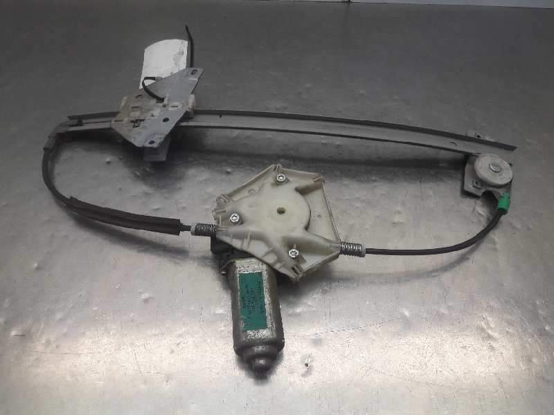 Recambio de elevalunas delantero derecho para volvo s40 berlina td referencia OEM IAM 113136-101/9470  