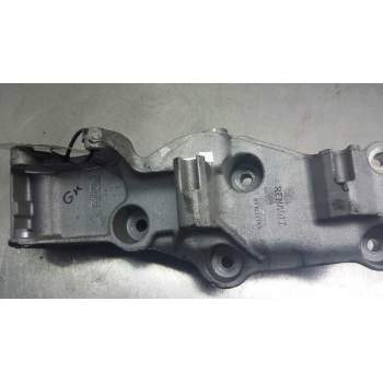 Recambio de soporte alternador para renault trafic combi (ab 4.01) 2.0 dci diesel cat referencia OEM IAM 117109477R  