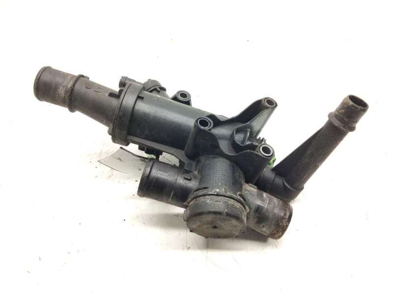 Recambio de caja termostato para peugeot 407 sw st sport referencia OEM IAM 9656182980  