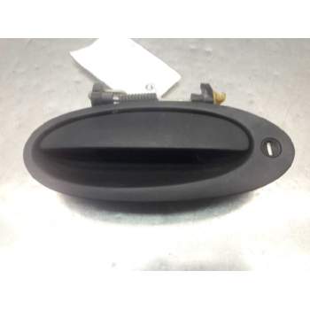 Recambio de maneta exterior delantera izquierda para renault laguna (b56) 1.8 rn (b56b) referencia OEM IAM 7700821373  