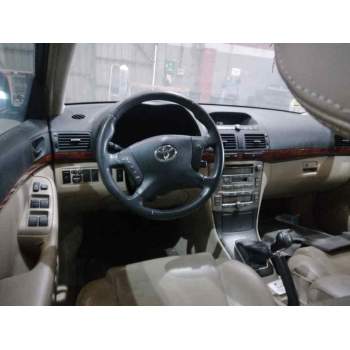 toyota avensis berlina (t25) del año 2006