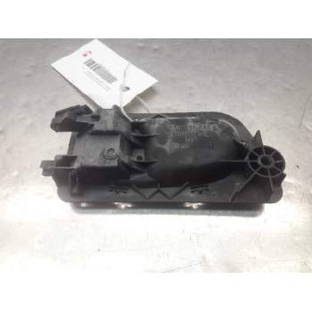 Recambio de maneta interior trasera derecha para renault laguna (b56) 1.8 rn (b56b) referencia OEM IAM 7700823285  